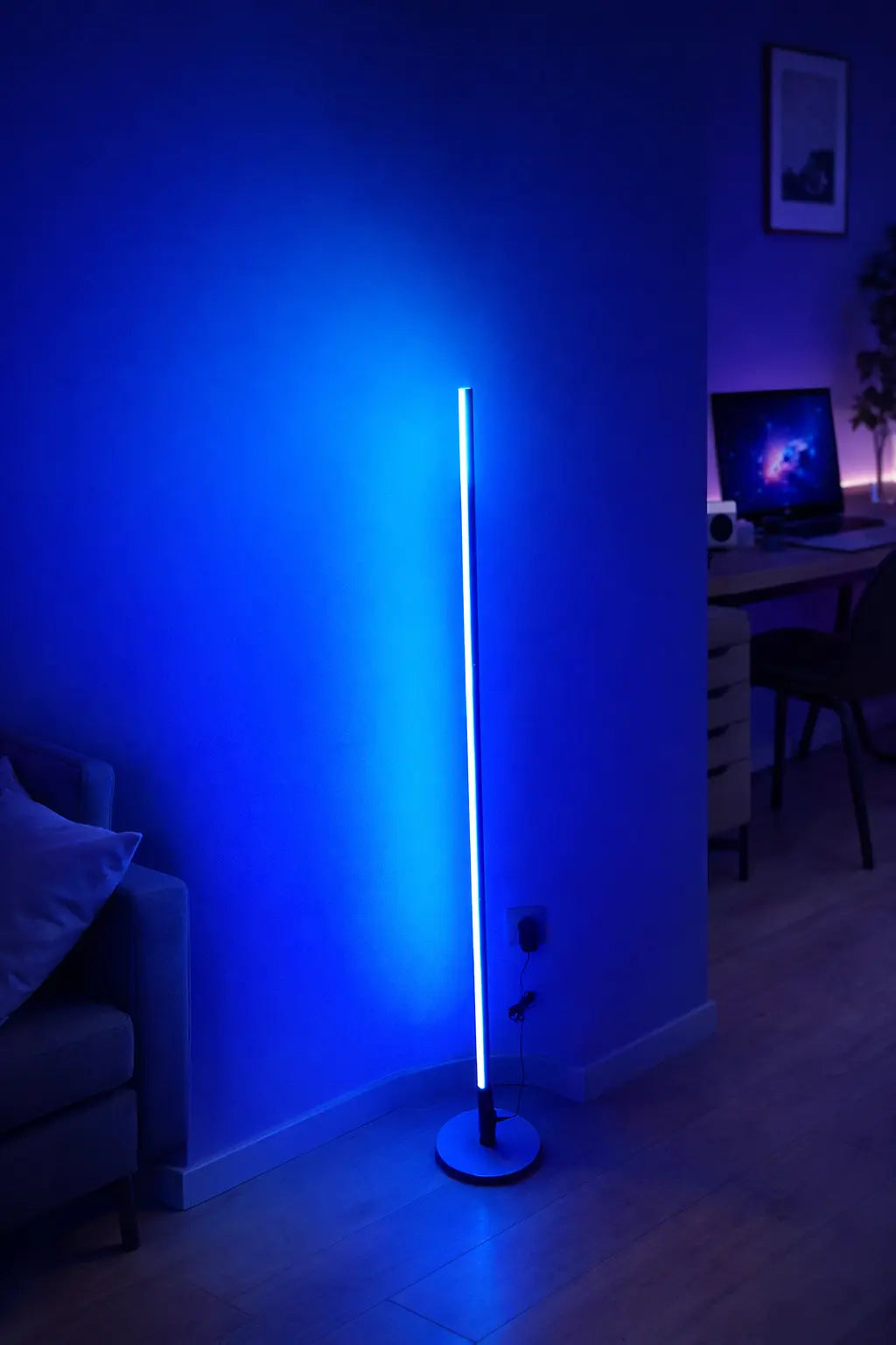 Philips Floor Lamp 142cm Remote Controle