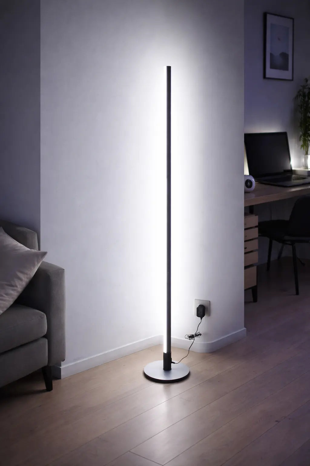 Philips Floor Lamp 142cm Remote Controle